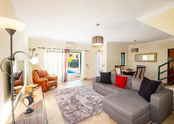 Villa Sequeira - Private Pool - Free Wifi - By Bedzy Albufeira