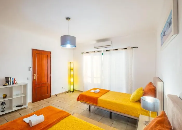 Sequeira - Private Pool - Free Wifi - By Bedzy Villa *