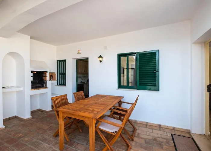 Villa Sequeira - Private Pool - Free Wifi - By Bedzy