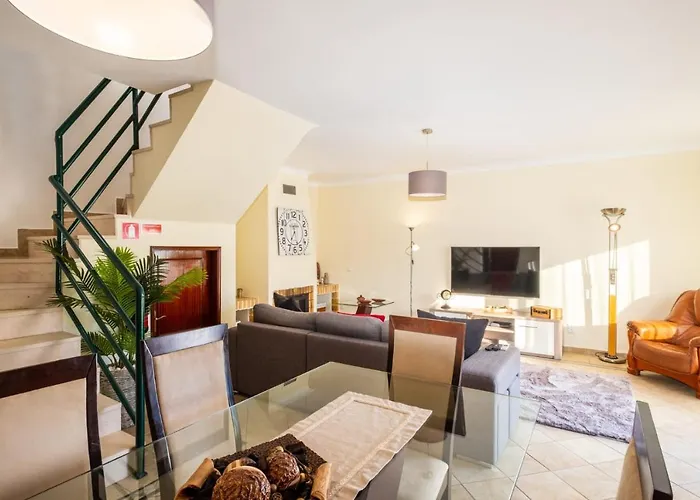 Villa Sequeira - Private Pool - Free Wifi - By Bedzy Albufeira